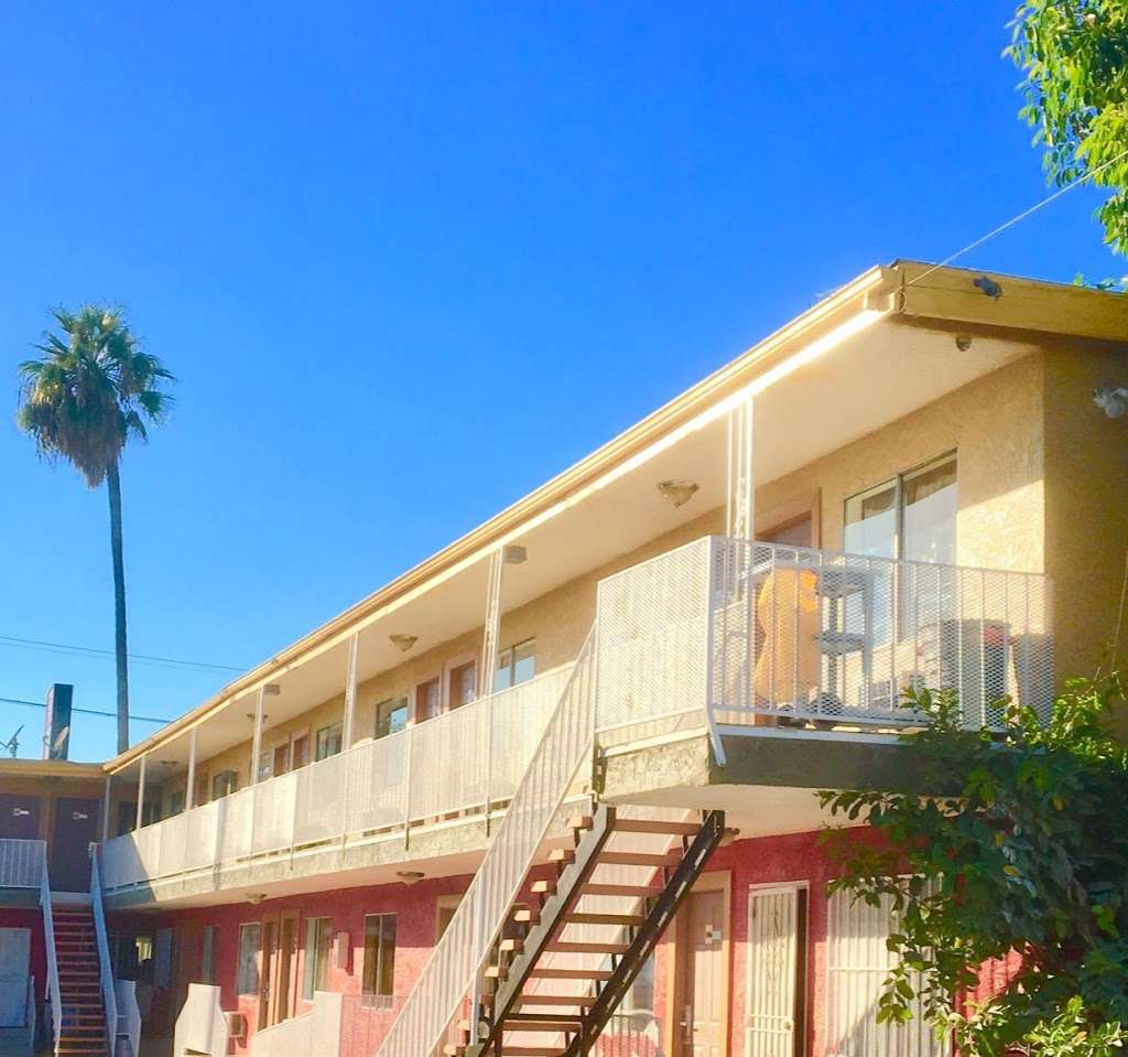 4 Star motel | 7400 S Figueroa St, Los Angeles, CA 90003, USA | Phone: (323) 789-6850