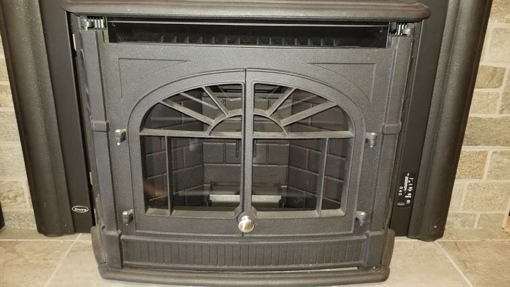 Woodstoves and Fireplaces | 193 E Grove St, Middleborough, MA 02346, USA | Phone: (508) 947-8835