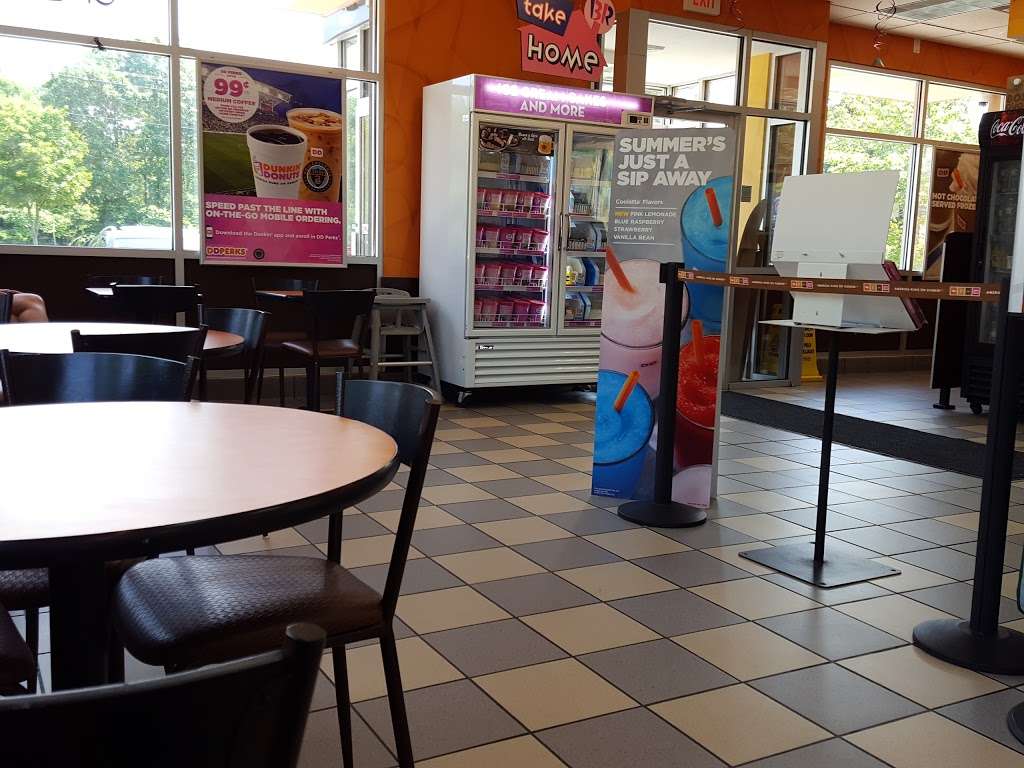 Dunkin Donuts | 651 College Dr, Blackwood, NJ 08012, USA | Phone: (856) 228-8553