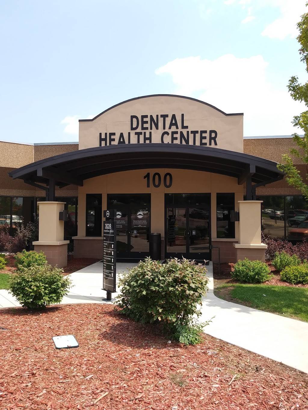 Peak Vista Dental Center at Intl Circle | 2828 International Cir, Colorado Springs, CO 80910, USA | Phone: (719) 632-5700