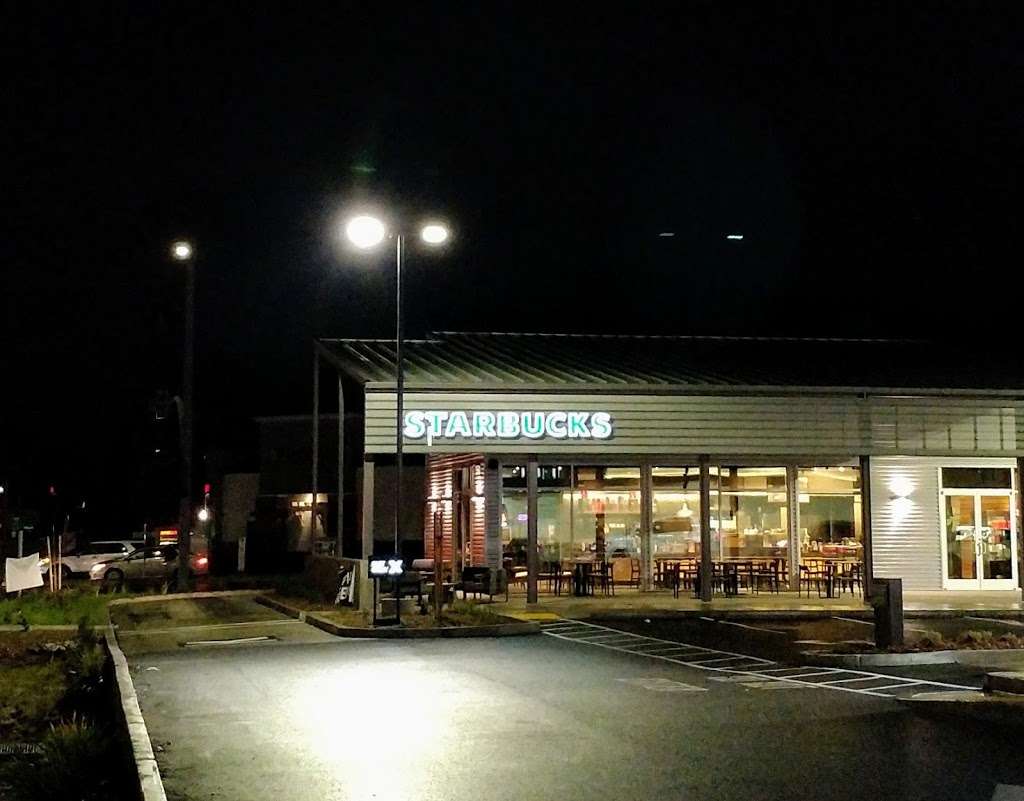 Starbucks | 2590 N 1st St, Dixon, CA 95620, USA | Phone: (707) 410-8450