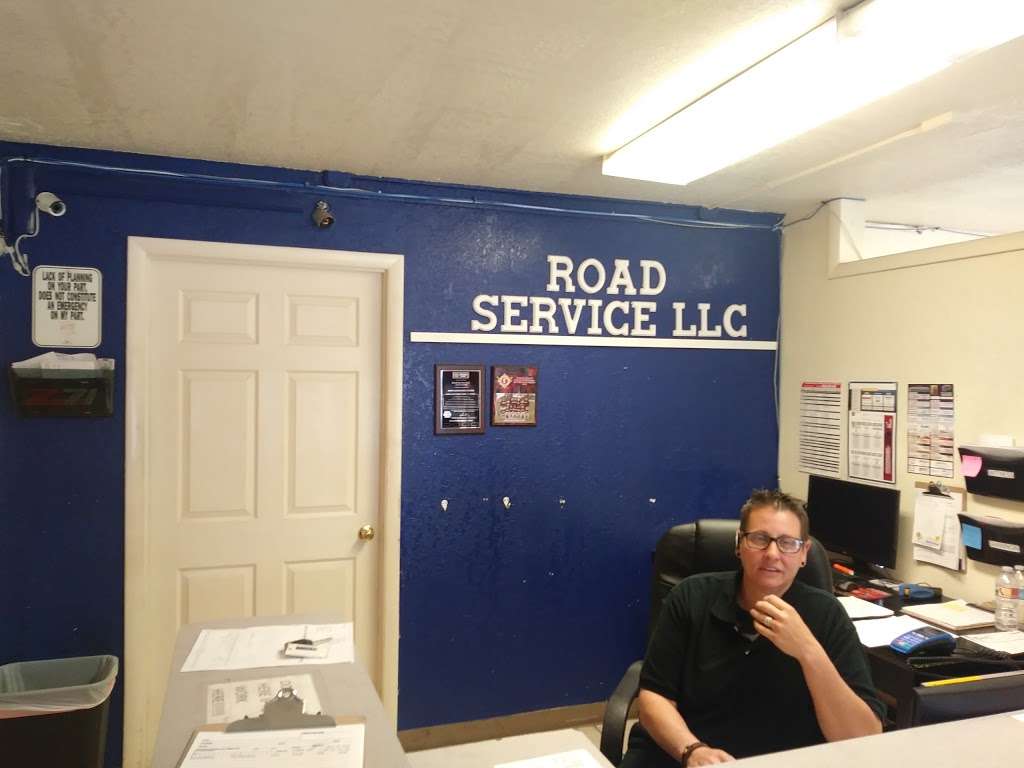 Road Service LLC | 4545 E University Dr, Phoenix, AZ 85034, USA | Phone: (602) 396-7634