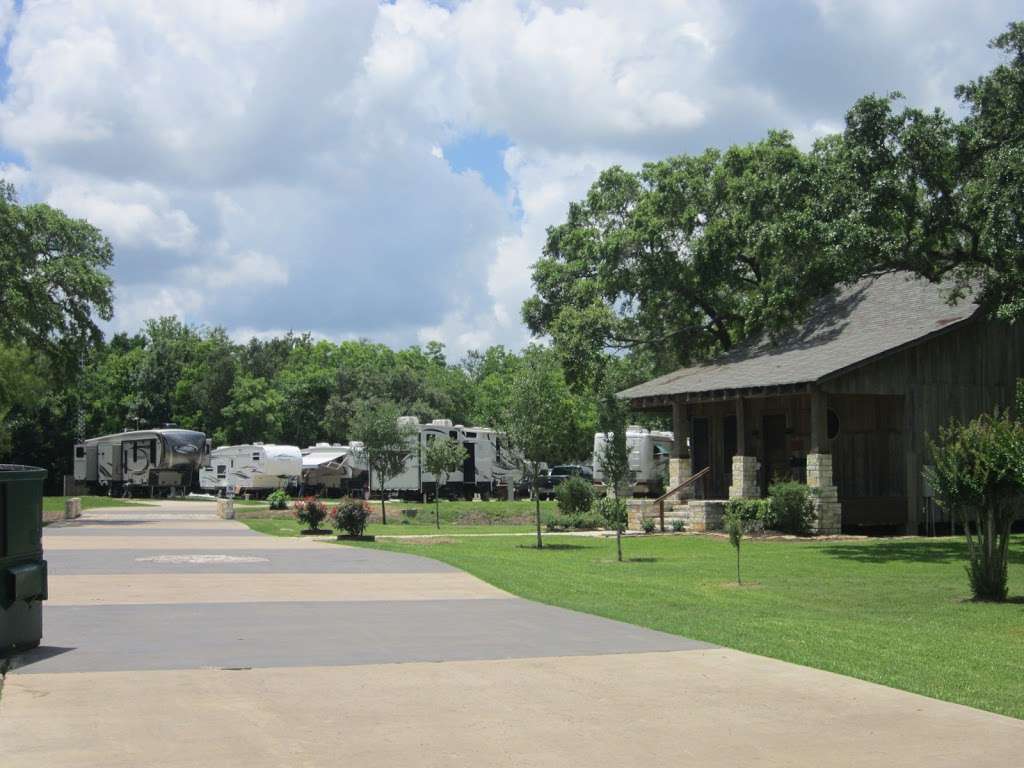 Stonebridge RV Park | 15804 TX-35, Sweeny, TX 77480, USA | Phone: (979) 245-1200
