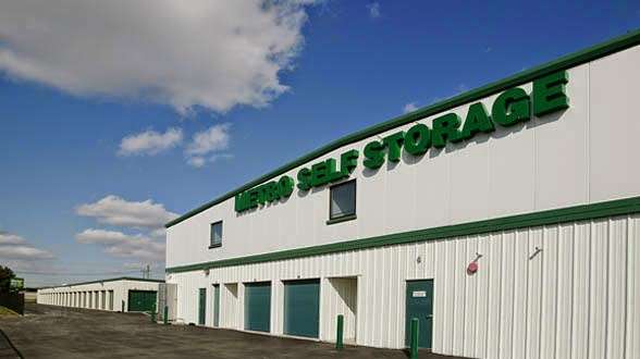 Metro Self Storage | 500 N Kirk Rd, Batavia, IL 60510, USA | Phone: (630) 239-5908