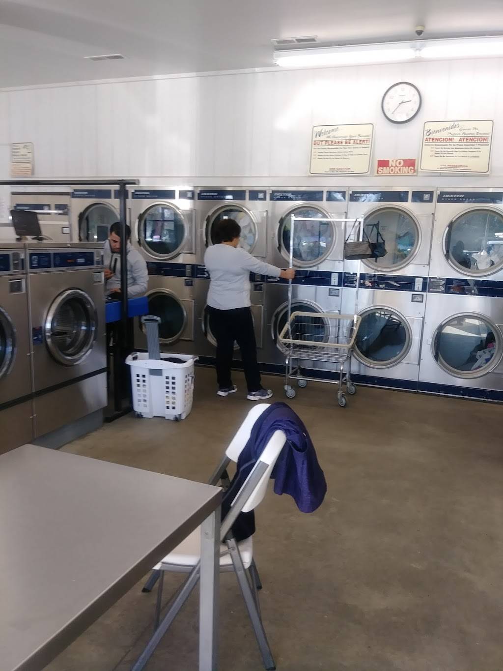 Hillsborough Coin Laundry | 625 Cornelius St, Hillsborough, NC 27278, USA | Phone: (919) 732-1070