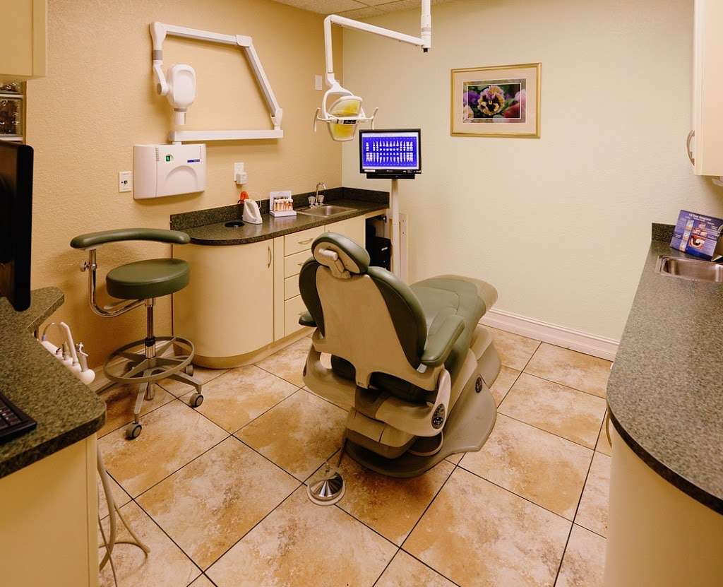 Palacin Dental Group P.A. Matilde Palacin DDS. | 13728 W State Rd 84, Davie, FL 33325, USA | Phone: (954) 472-4656