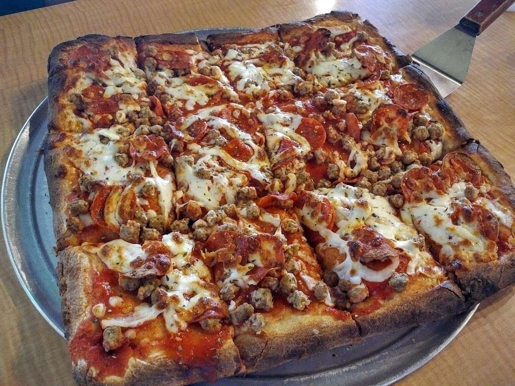 Four Seasons Pizza & Pasta | 7820 Quivira Rd, Lenexa, KS 66216, USA | Phone: (913) 248-1554