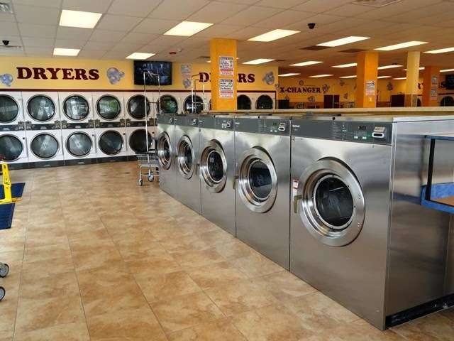 Laundry World & Tanning | 1399 W Schaumburg Rd, Schaumburg, IL 60194 | Phone: (224) 353-1651