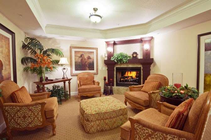 Applewood Place Assisted Living | 2800 Youngfield St, Lakewood, CO 80215 | Phone: (303) 233-4343