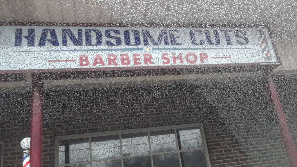 Handsome Cuts | 930 Woodbourne Rd, Levittown, PA 19056, USA | Phone: (215) 946-2887