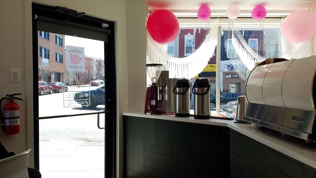 Roll Ice Cream & Coffee | 3222 Eastern Ave, Baltimore, MD 21224, USA | Phone: (443) 595-7655