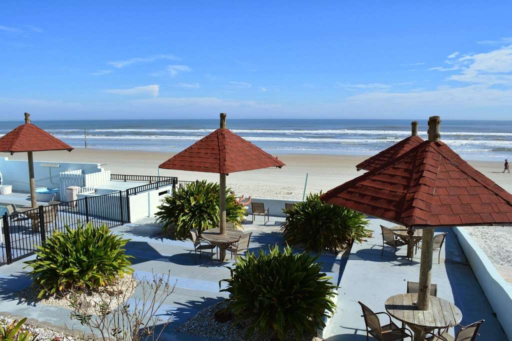 Dream Inn | 3217 S Atlantic Ave, Daytona Beach Shores, FL 32118, USA | Phone: (888) 280-5260