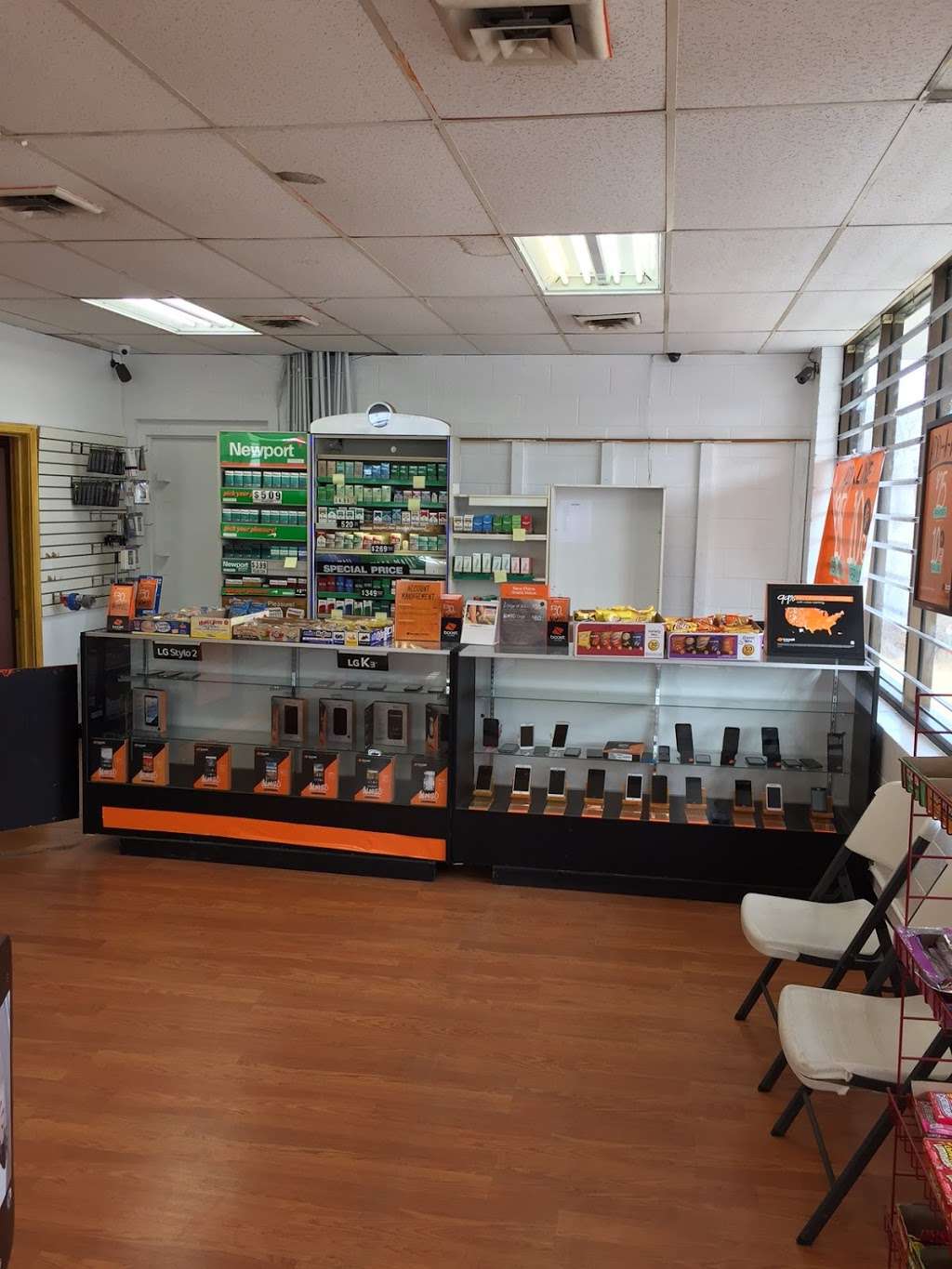 Boost Mobile Store (STOP Shop) | 9260 Blue Ridge Blvd, Kansas City, MO 64138, USA | Phone: (816) 761-9988