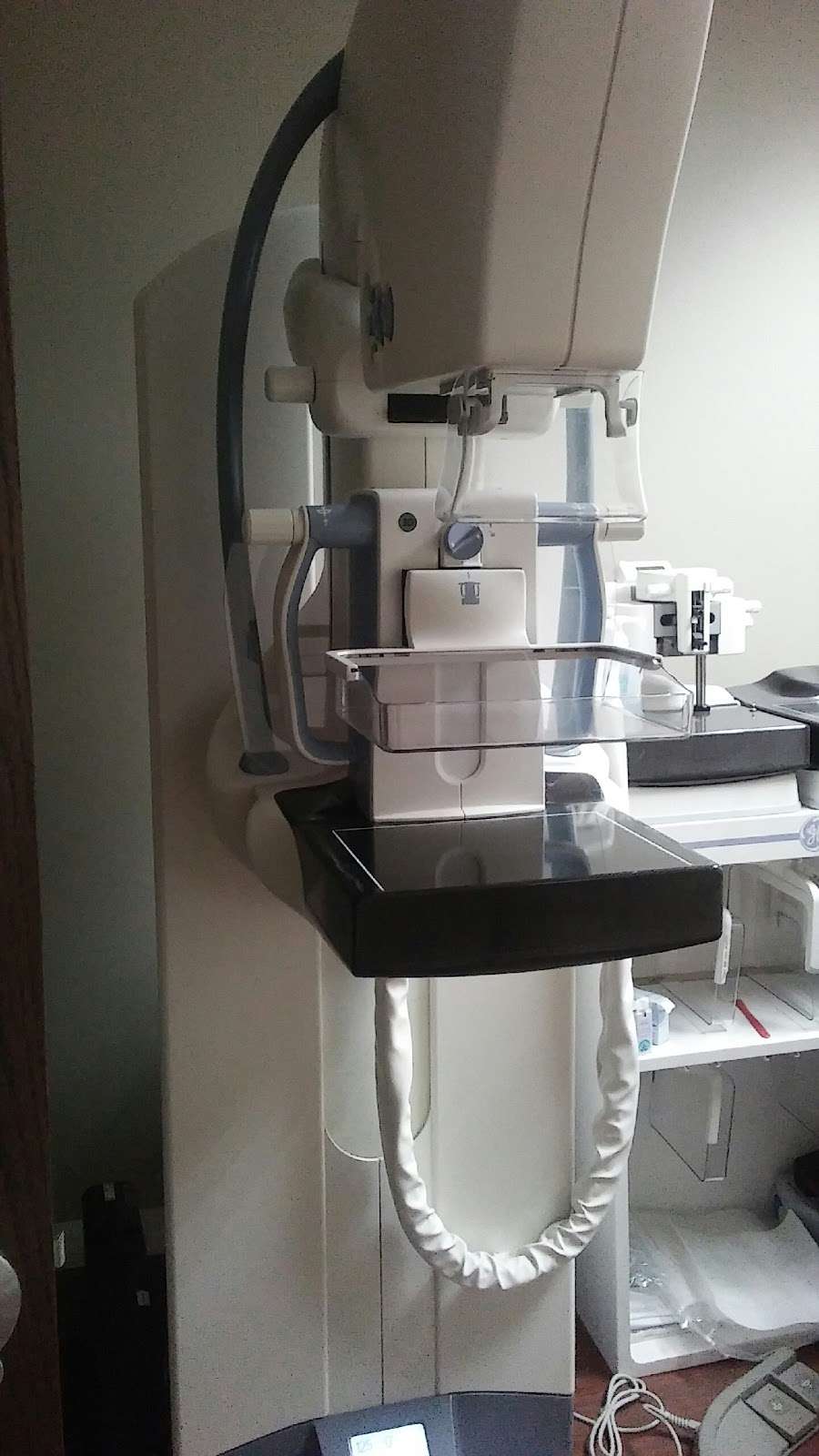 Iroquois Memorial Hospital | 200 E Fairman Ave, Watseka, IL 60970, USA | Phone: (815) 432-5841