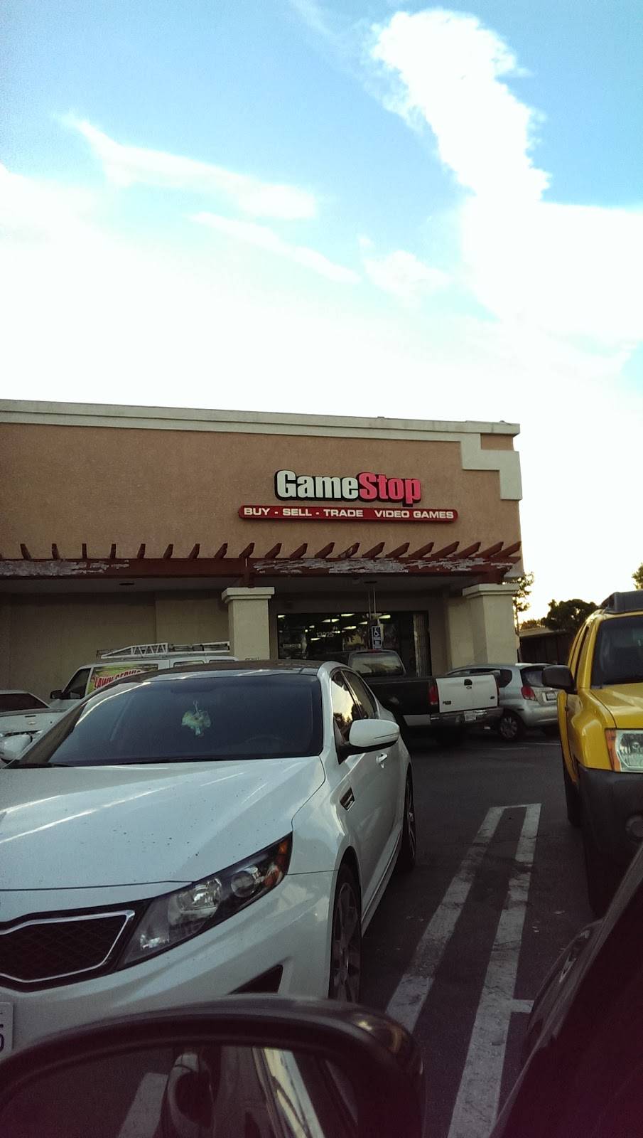 GameStop | 13925 Pioneer Blvd STE A, Norwalk, CA 90650, USA | Phone: (562) 863-5345