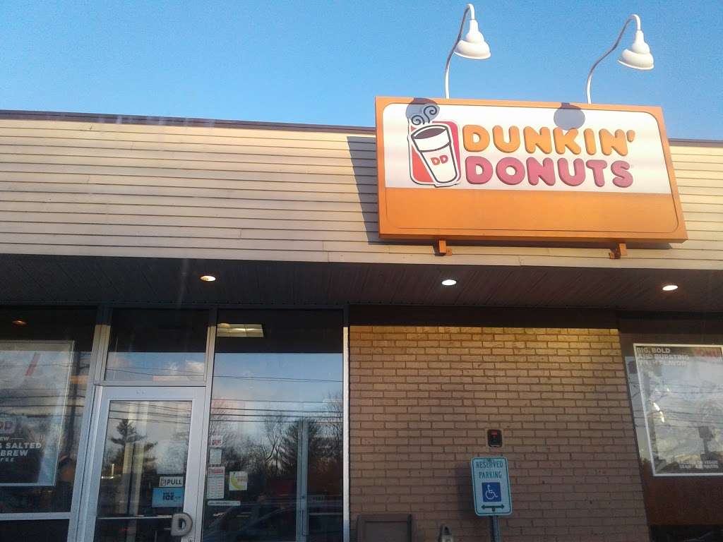 Dunkin | 152 Center St, Pembroke, MA 02359, USA | Phone: (781) 293-3770