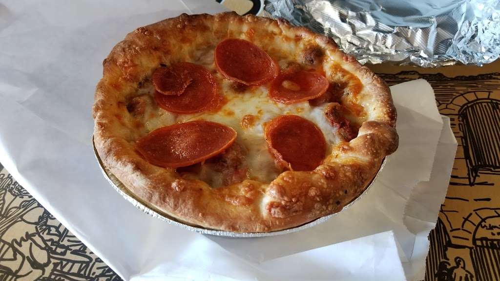 Mona Lisa Pizza | 347 N County Line Rd, Jackson, NJ 08527, USA | Phone: (732) 987-4932