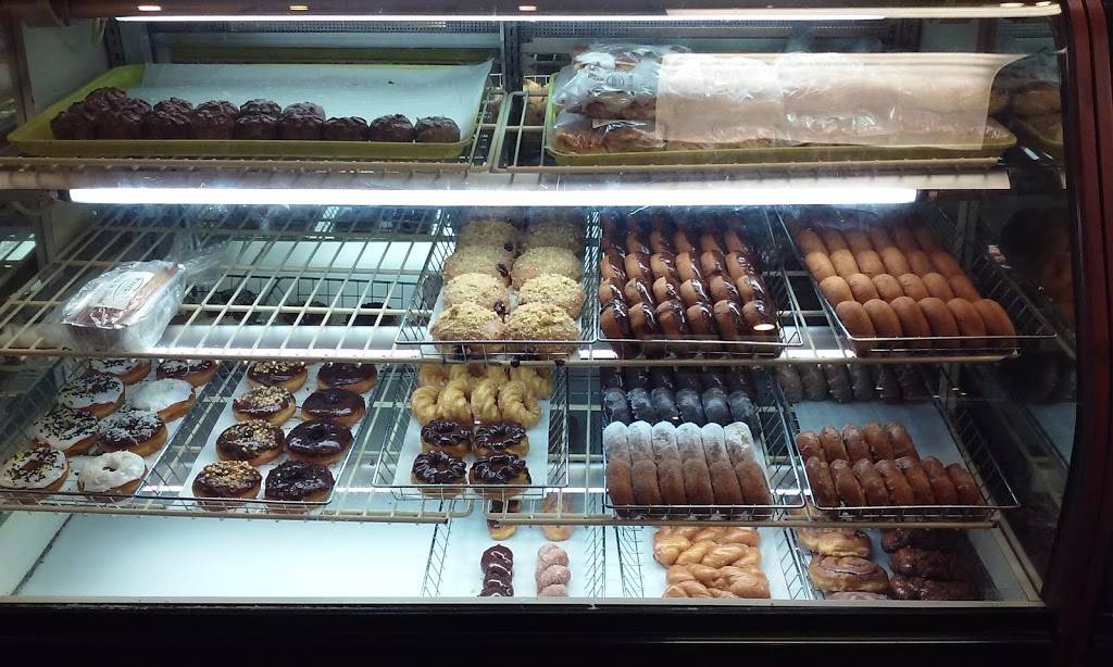 Tastee Donuts | 816 Clearview Pkwy, Metairie, LA 70001, USA | Phone: (504) 885-7566