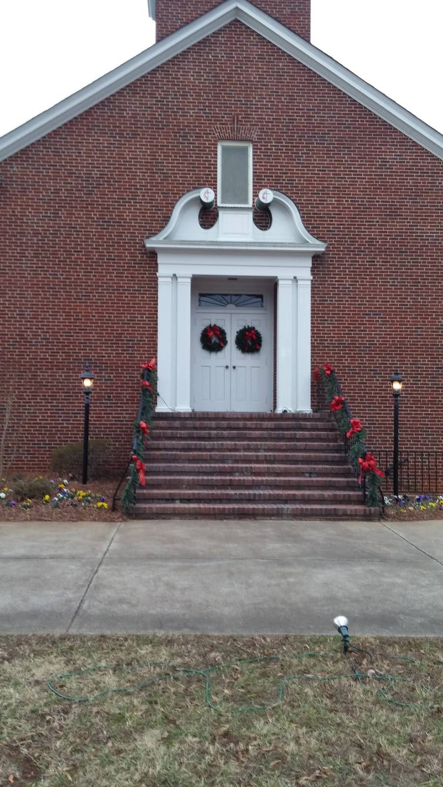 New Hope United Methodist Church | 5125 Shattalon Dr, Winston-Salem, NC 27106, USA | Phone: (336) 924-2975