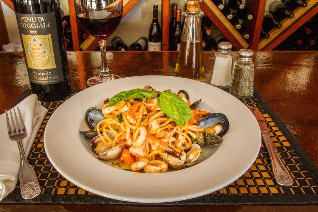 Caffe Pinguini Italian Restaurant | 6935 Pacific Ave, Playa Del Rey, CA 90293 | Phone: (310) 306-0117