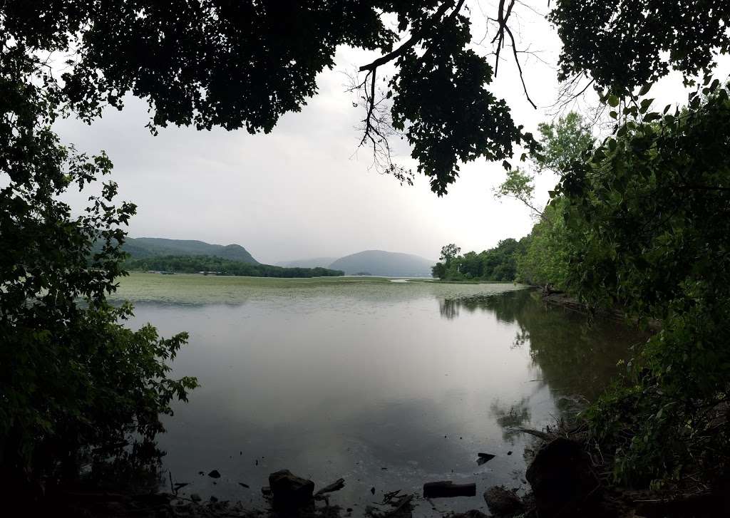 Dennings Point State Park | Dennings Point Trail, Beacon, NY 12508, USA