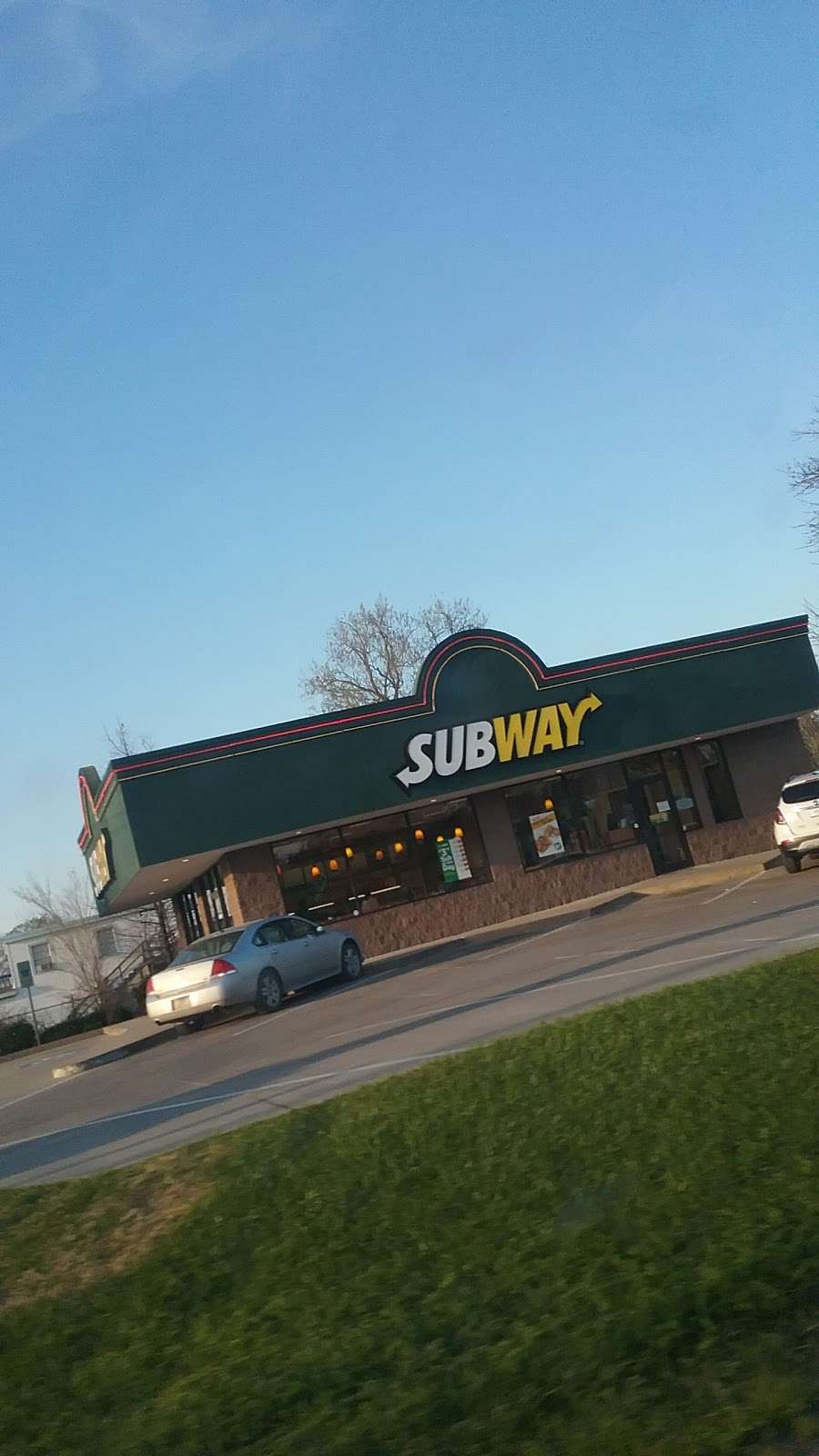 Subway | 103 S Main St, Highlands, TX 77562, USA | Phone: (281) 426-5580