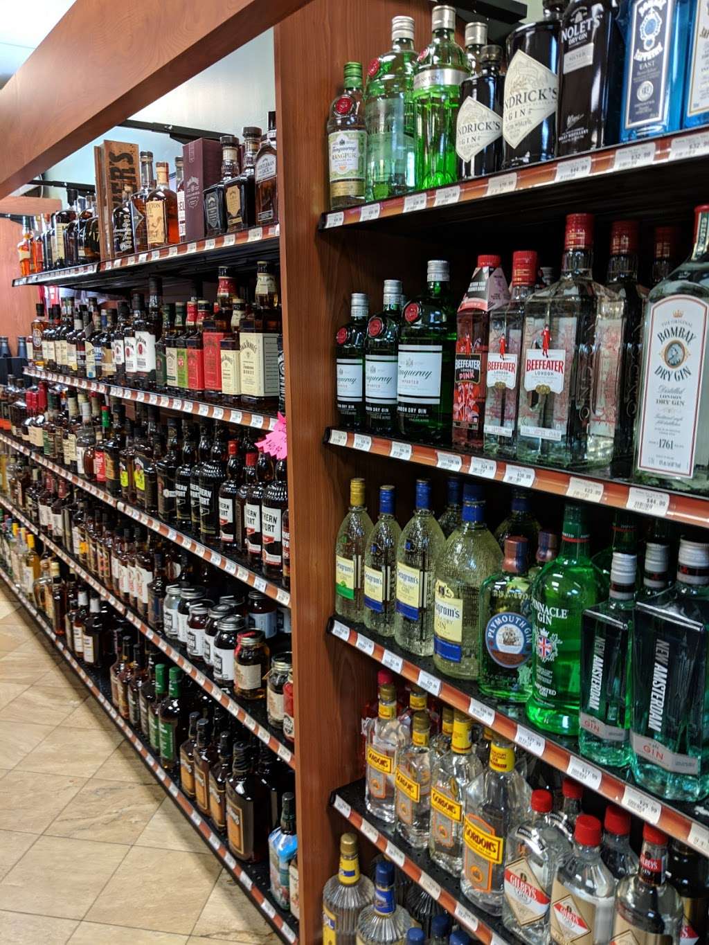 1002 Liquors | 3230 Rolling Oaks Blvd, Kissimmee, FL 34747, USA | Phone: (407) 507-3590