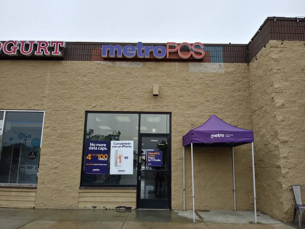 Metro by T-Mobile | 7011 Warner Ave Ste J, Huntington Beach, CA 92647, USA | Phone: (714) 848-0092