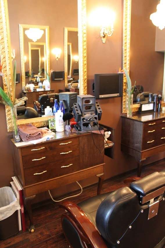 215 Exclusive Salon | 6103 Melrose Ave, Los Angeles, CA 90038 | Phone: (323) 463-0020