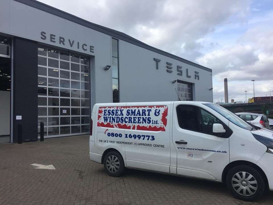 Essex Smart and Windscreens Limited | Tumbler Rd, Harlow CM18 6EG, UK | Phone: 0800 169 9773