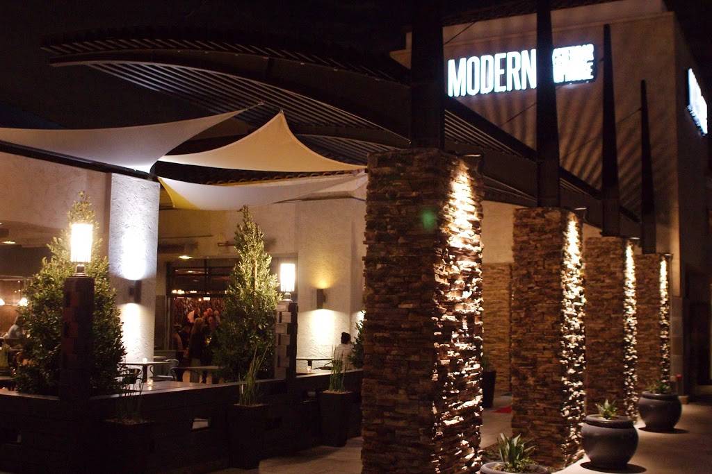 MODERN Oyster Bar Chophouse | 10050 N Scottsdale Rd #127, Scottsdale, AZ 85253, USA | Phone: (480) 531-1400