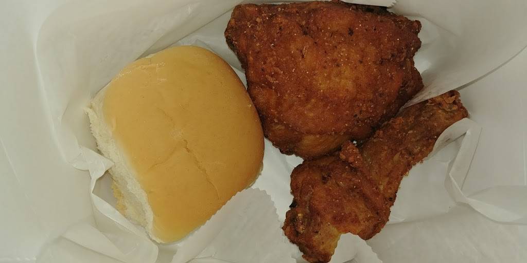 Woodys just Chicken | 1130 W Bancroft St, Toledo, OH 43606, USA | Phone: (419) 214-0340