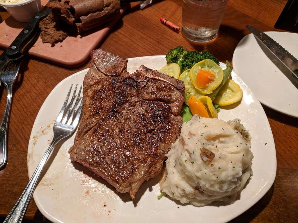 Outback Steakhouse | 1397 US Rte 9 Junction, U.S. 9, Old Bridge Township, NJ 08857, USA | Phone: (732) 525-8899