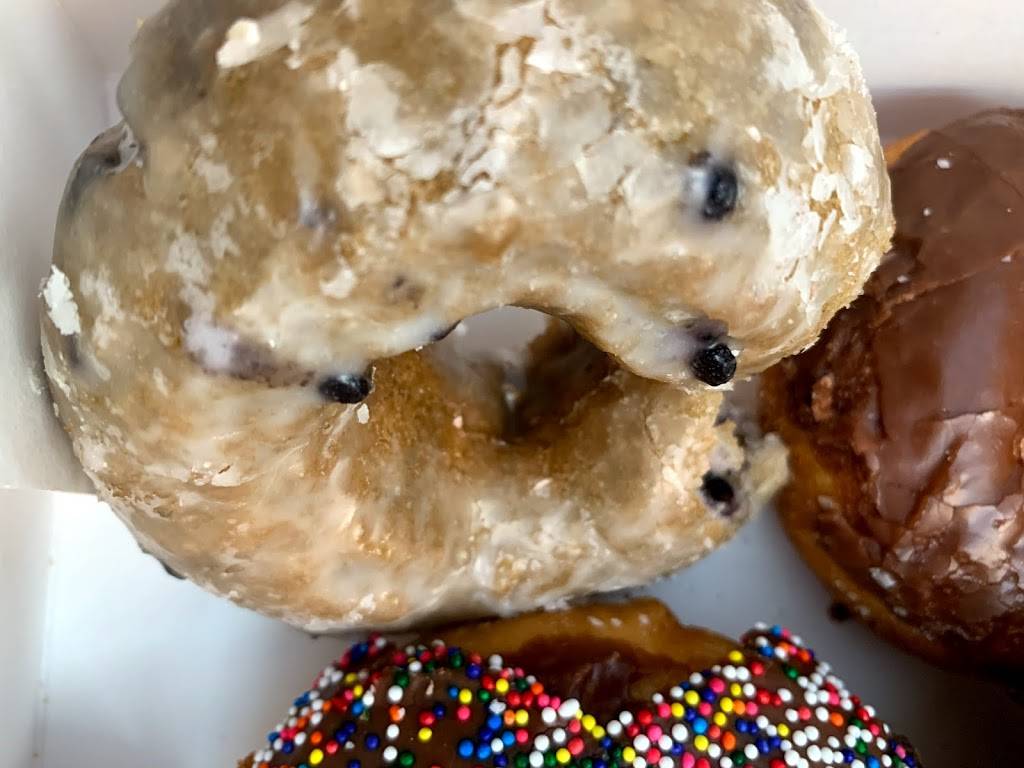 M Donuts | 2270 Matlock Rd Ste 107, Mansfield, TX 76063, USA | Phone: (817) 473-8883