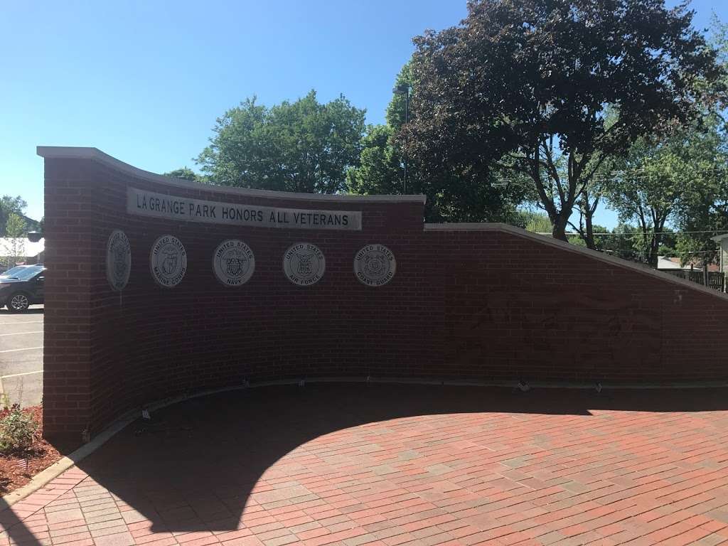 La Grange Park Veterans Memorial | La Grange Park, IL 60526, USA