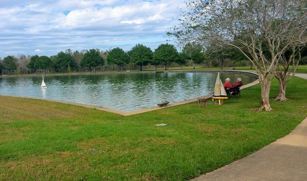 Sylvan Rodriguez Park | 1201 Clear Lake City Blvd, Houston, TX 77062, USA | Phone: (832) 395-7000