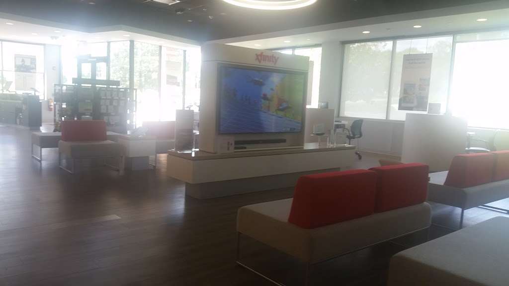 Xfinity Store by Comcast | 5601 Concord Pike, Wilmington, DE 19803, USA | Phone: (800) 266-2278