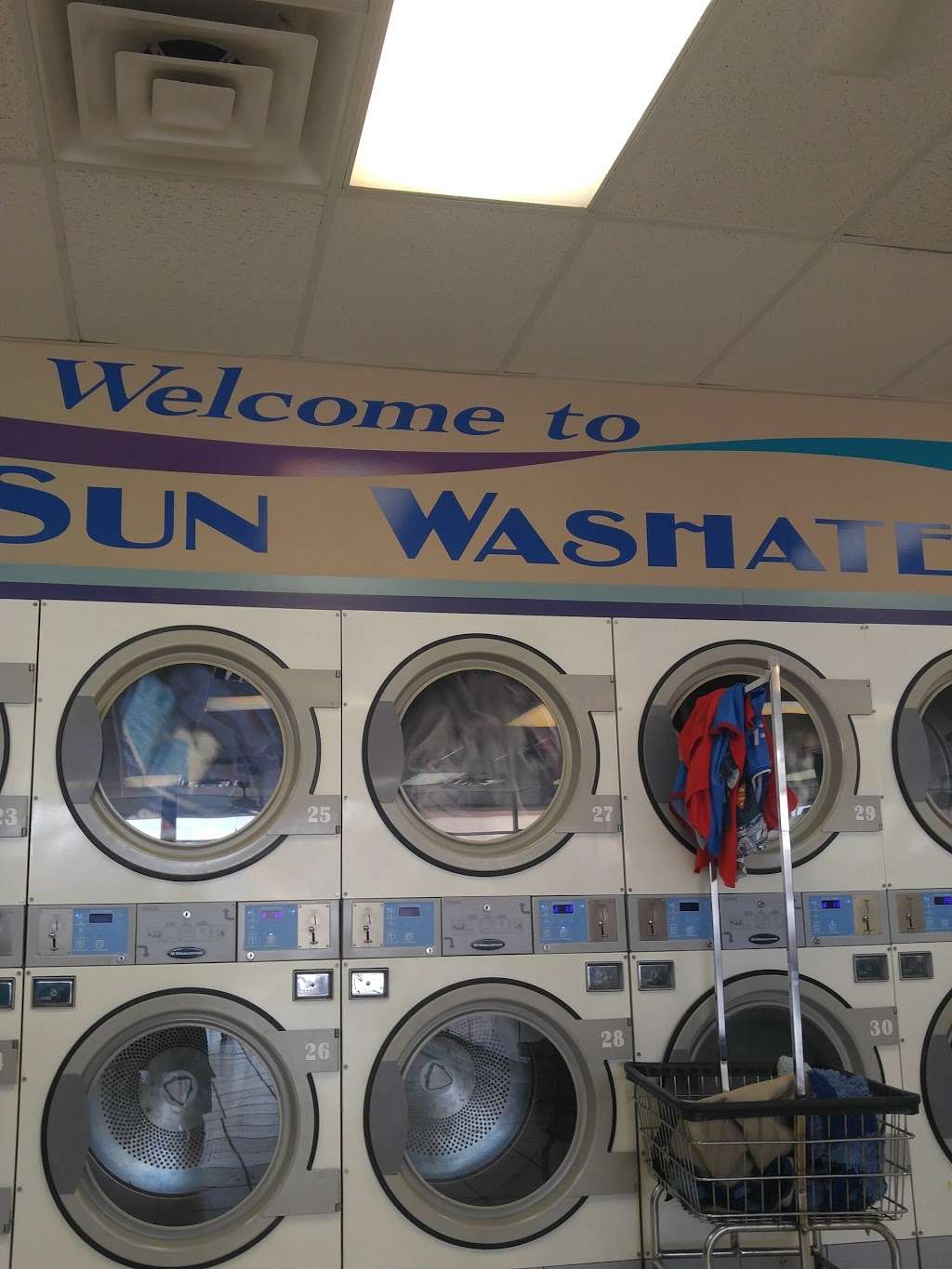Sun Washateria Number Eight | 540 Normandy St, Houston, TX 77015, USA | Phone: (713) 450-2598