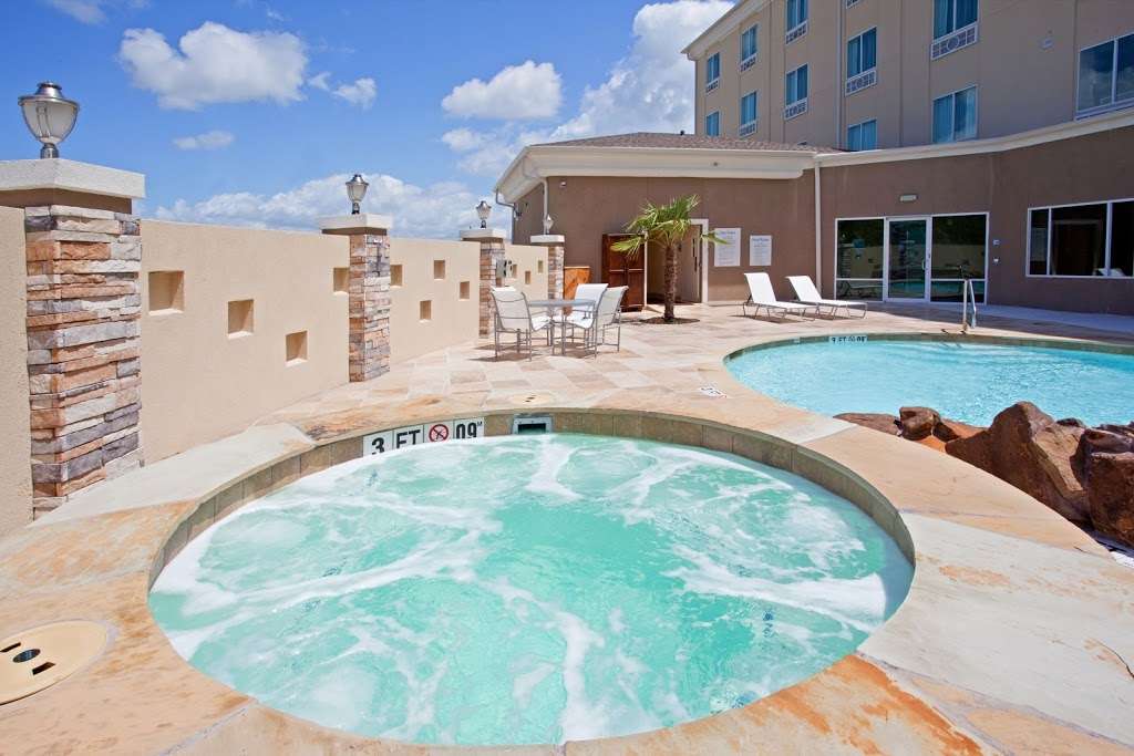 Holiday Inn Express & Suites Houston Space Ctr - Clear Lake | 900 Rogers Ct, Webster, TX 77598, USA | Phone: (281) 316-9750