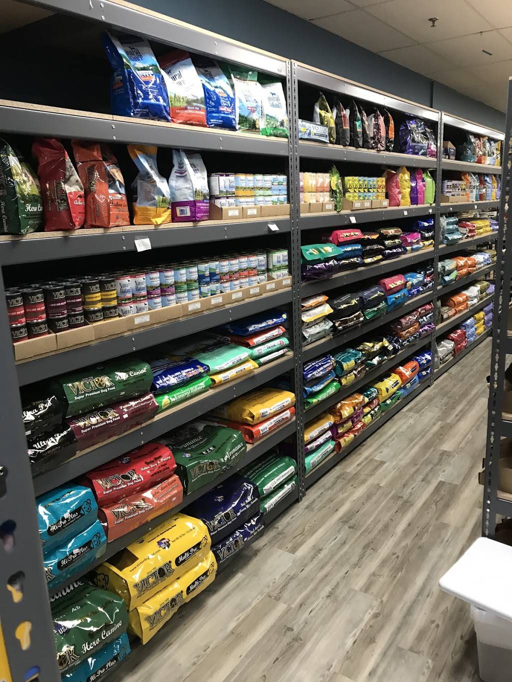 Dog Supplies Outlet Centennial | 6440 Sky Pointe Dr #130, Las Vegas, NV 89131, USA | Phone: (702) 201-1395