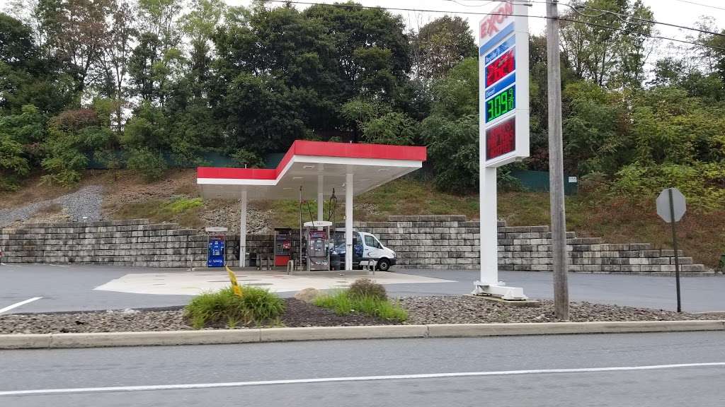 Exxon | 24 Blakeslee Blvd Dr E, Lehighton, PA 18235, USA