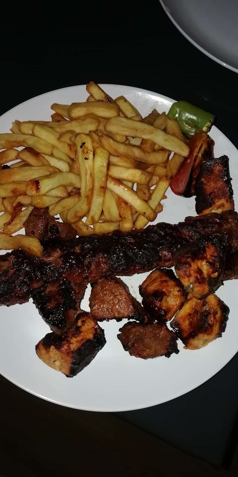 Woodford BBQ | 210 High Rd, Woodford, Woodford Green IG8 9HH, UK | Phone: 020 8505 4696