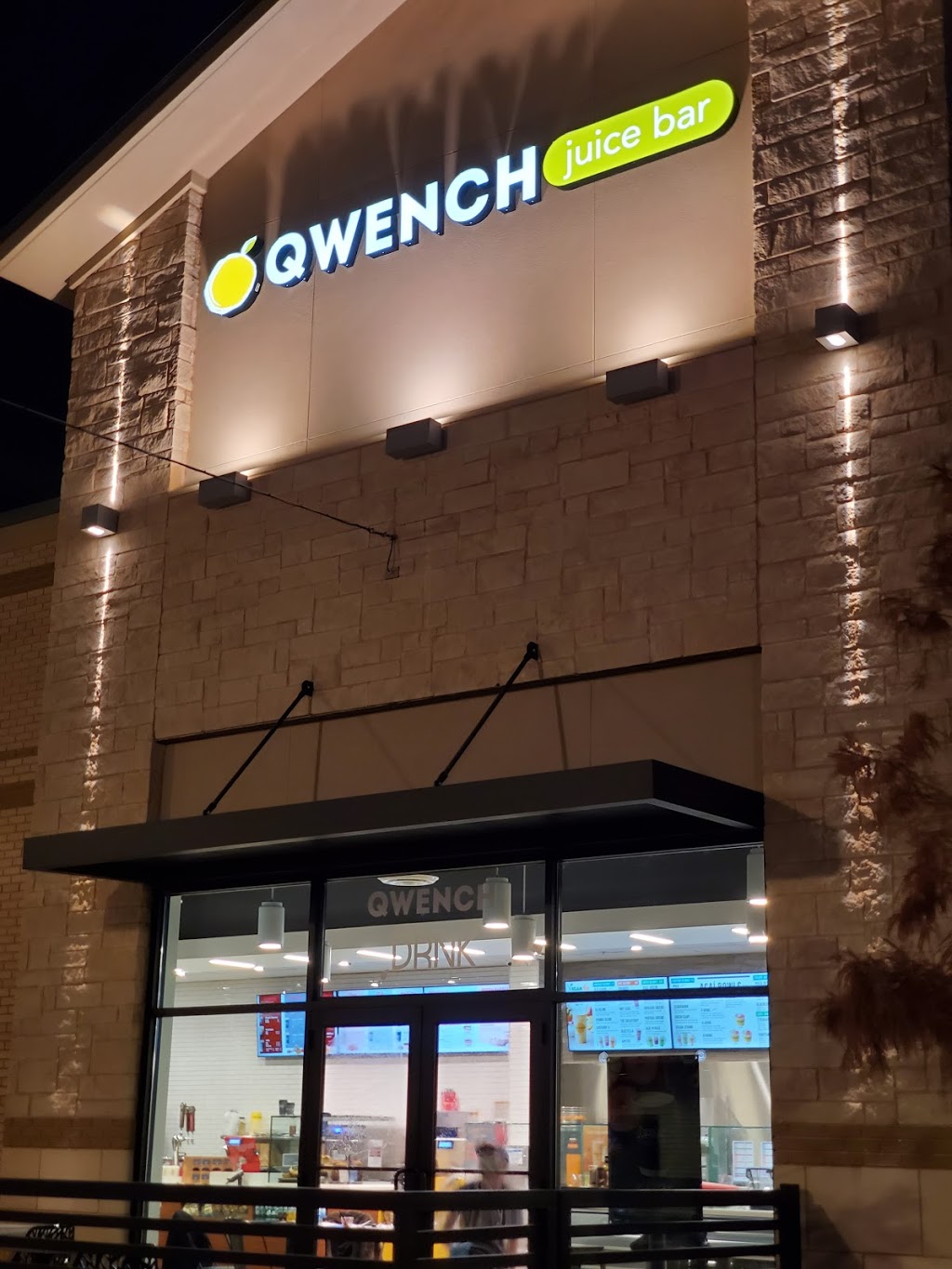 Qwench Juice Bar & DRNK Coffee + Tea | 2210 TX-114 STE 250, Trophy Club, TX 76262, USA | Phone: (682) 237-7134