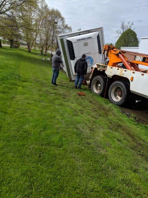 Great Lakes Repair & Towing - Mobile Mechaninc - Roadside Assist | 9864 Church St, Bridgman, MI 49106, USA | Phone: (269) 266-2125