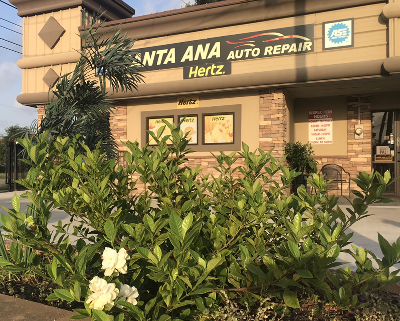 Santa Ana Body Shop | 5502 W 34th St, Houston, TX 77092, USA | Phone: (713) 956-0524