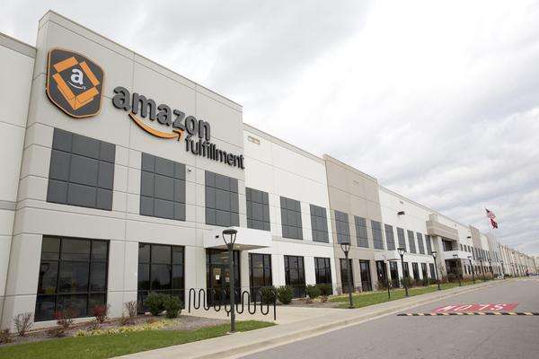 MKE1 Amazon Fulfillment Center | 3501 120th Ave, Kenosha, WI 53144, USA | Phone: (262) 859-0001