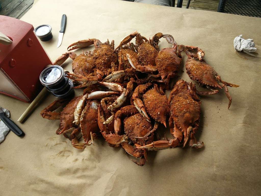 The Point Crab House & Grill | 700 Mill Creek Rd, Arnold, MD 21012, USA | Phone: (410) 544-5448