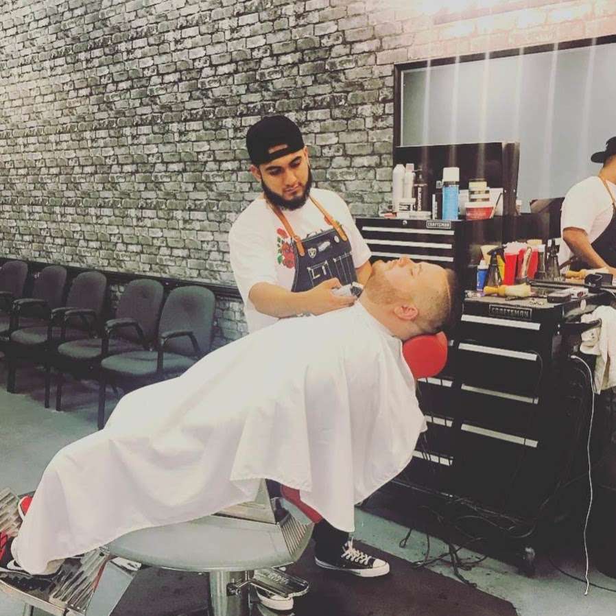 Headliners Barbershop | 27701 Scott Rd, Menifee, CA 92584, USA | Phone: (951) 672-7224