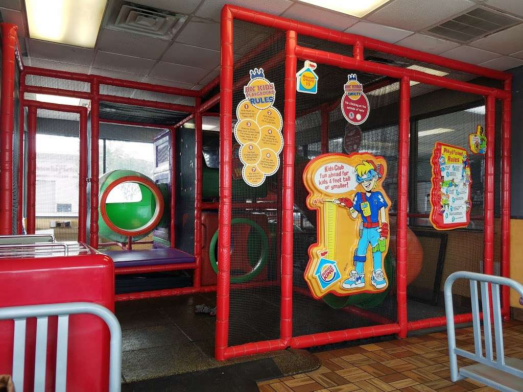 Burger King | 1350 Bay Area Blvd, Friendswood, TX 77546, USA | Phone: (281) 488-2460