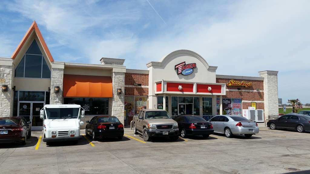 Tiger Mart - 3799 N Houston School Rd, Lancaster, TX 75134, USA ...